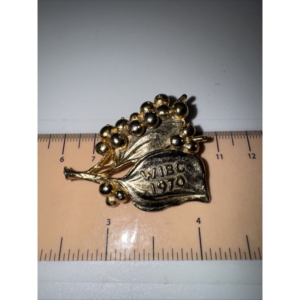 Lot Of (6) Vintage WIBC Bowling Brooch Pins‎ And Charm - Picture 2 of 7